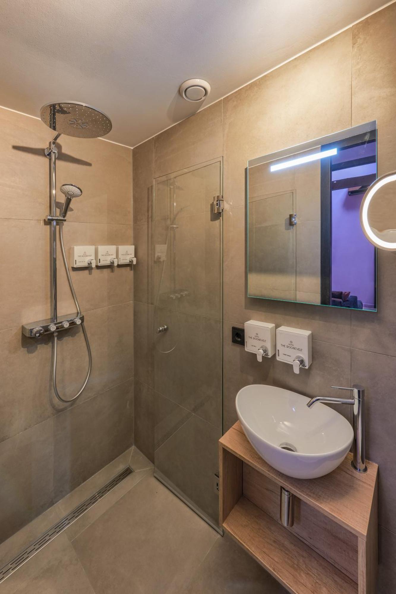 The Roosevelt Apartments Middelburg Room photo